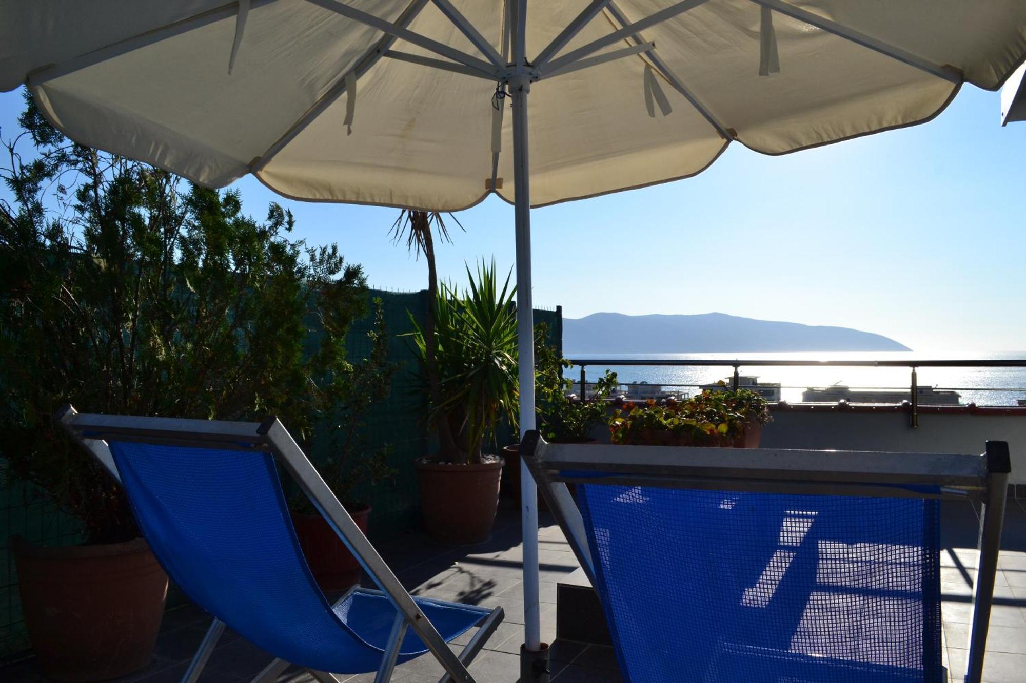 Seaview Penthouse Terrace & Garage Apartment Vlorë Екстериор снимка