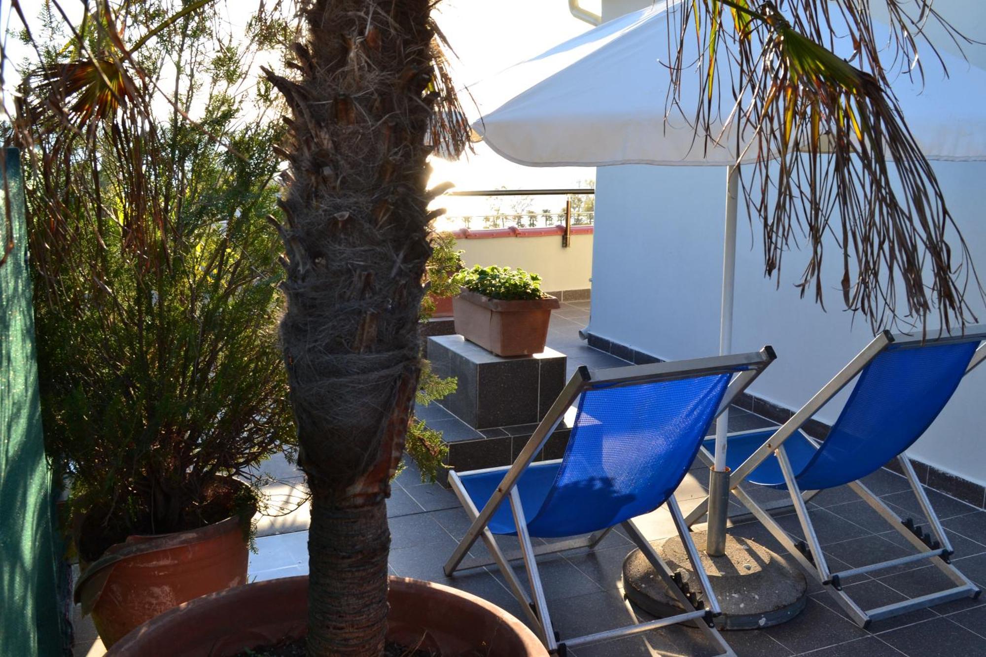 Seaview Penthouse Terrace & Garage Apartment Vlorë Екстериор снимка