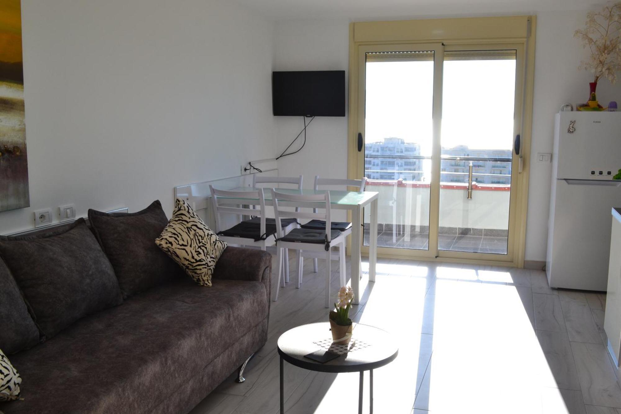 Seaview Penthouse Terrace & Garage Apartment Vlorë Екстериор снимка