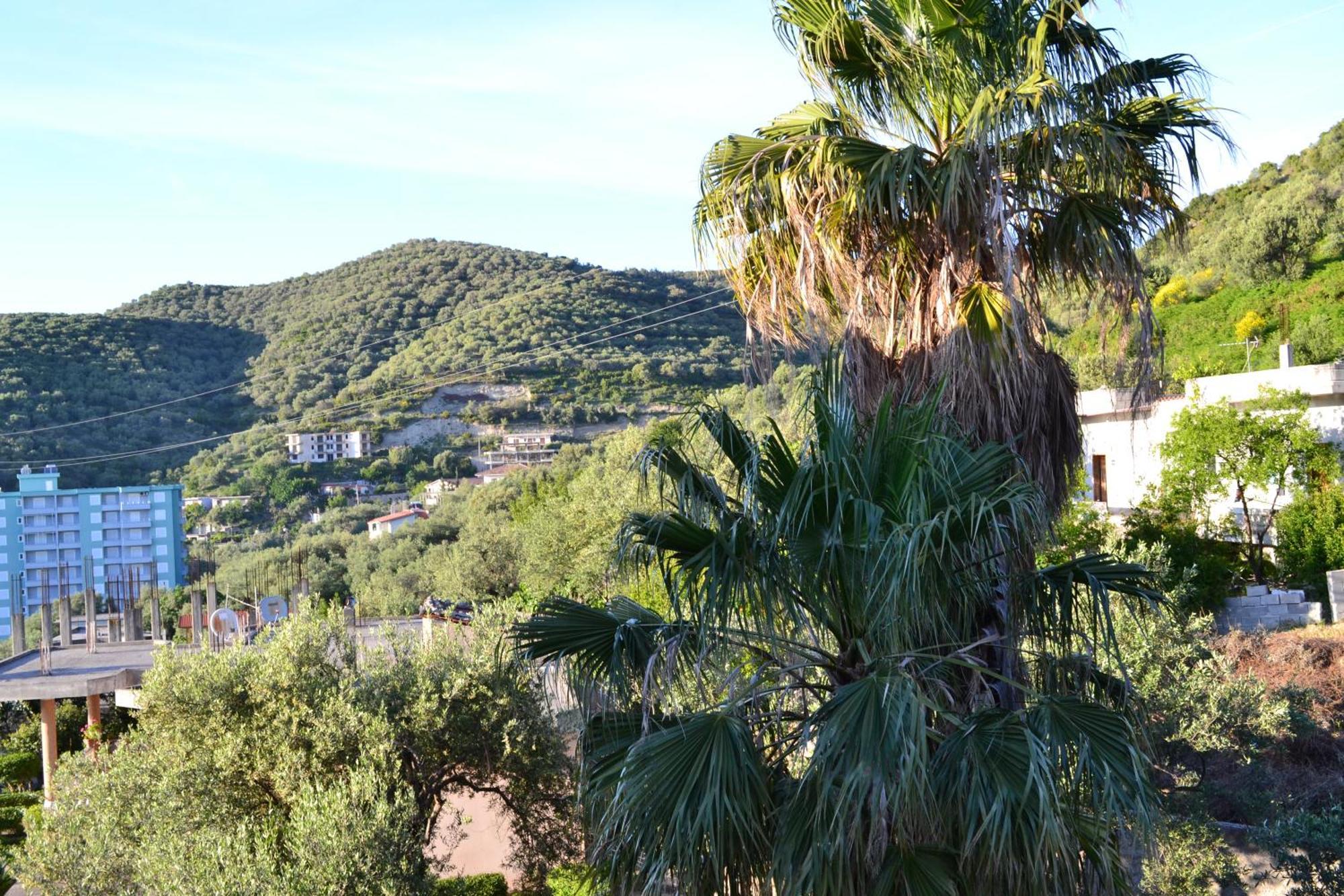Seaview Penthouse Terrace & Garage Apartment Vlorë Екстериор снимка